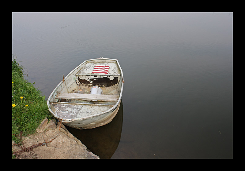 Bootsfahrt auf der Ruhr, aber nur mit Schöpfeimer (12.04.2009, Leinpfad Dahlhausen, Bochum - Canon EOS 1000D)