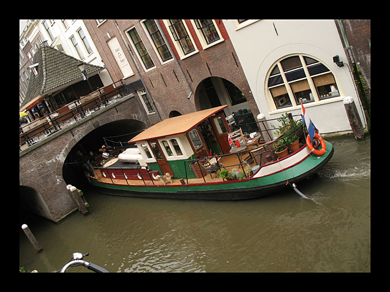 Hausboot (Utrecht - Canon PowerShot A 640)