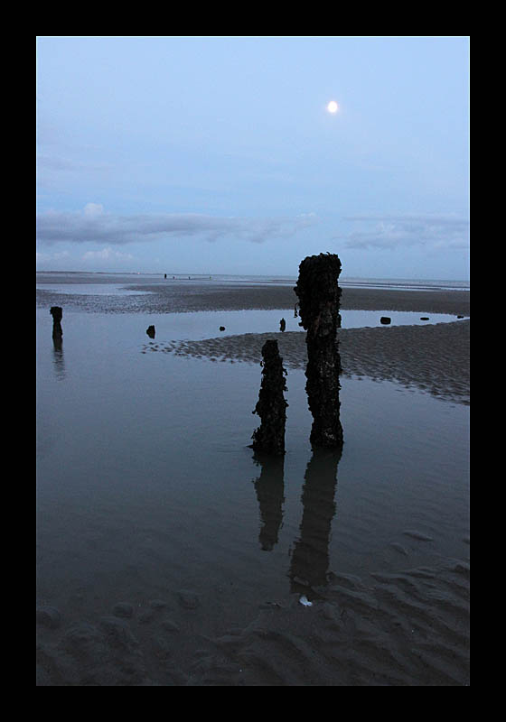 Mondaufgang (Winchelsea Beach, England - Canon EOS 7D)