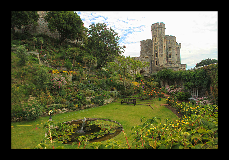 Queen's Garden (Windsor Castle, England - Canon EOS 7D) 