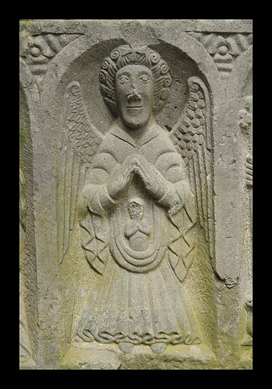 Lächelnder Engel (Jerpoint Abbey, Irland - Canon EOS 7D)