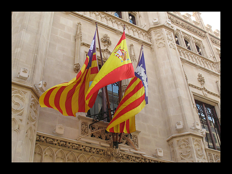 Nationalflaggen (Palma, Canon PowerShot A 640)