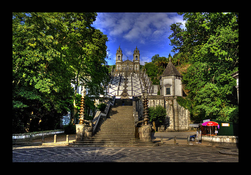 Pilgerweg in HDR (Bom Jesus, Portugal - Canon EOS 1000D) 