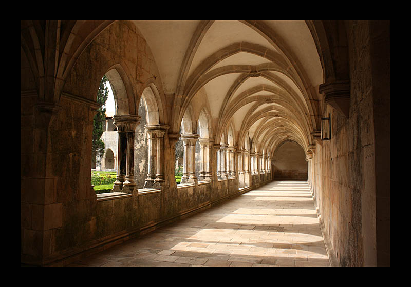 Säulengang (Batalha, Portugal - Canon EOS 1000D)