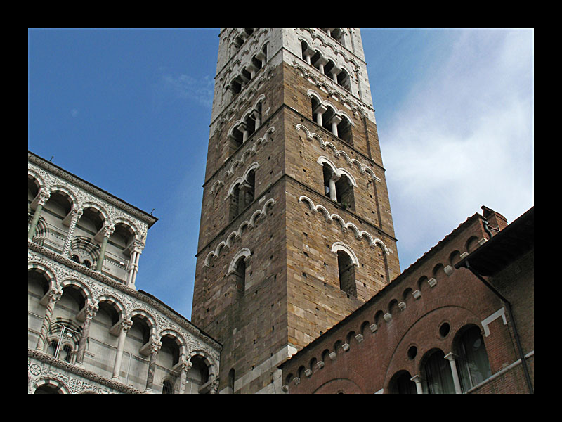 Kirchturm (Lucca - Canon PowerShot A 640)
